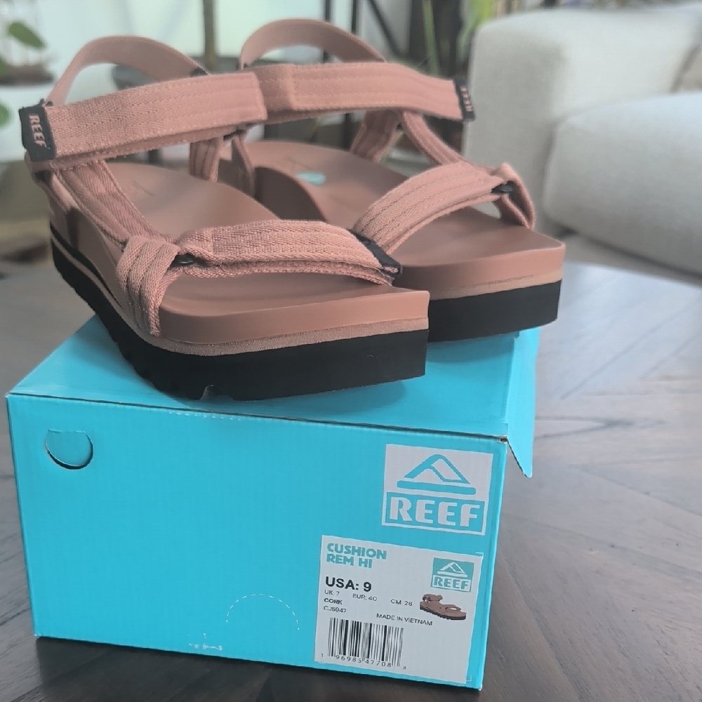 Reef Women's Sandals 9 Rem Hi Mauve and Black - Picture 2 of 6